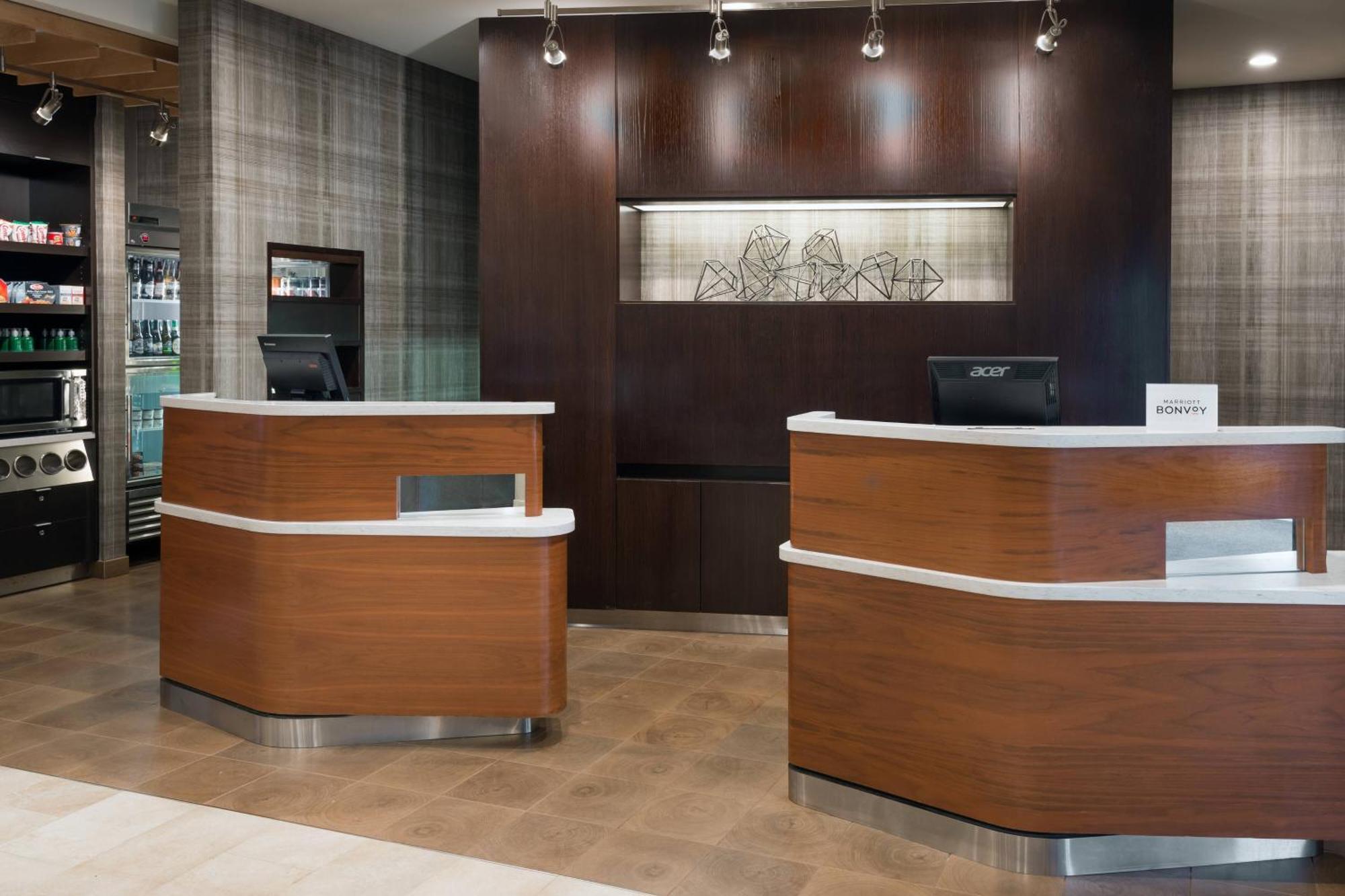 Courtyard By Marriott Buffalo Airport Чіктоваґа Екстер'єр фото