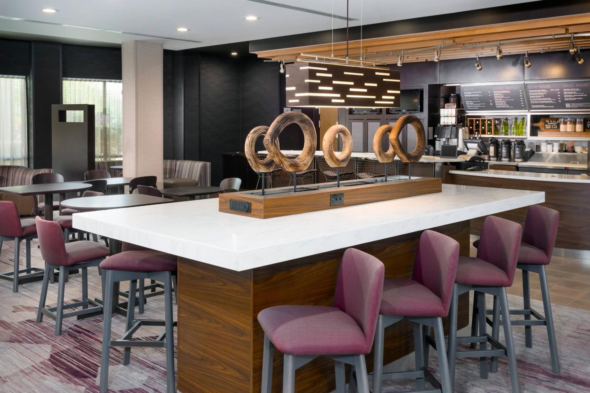 Courtyard By Marriott Buffalo Airport Чіктоваґа Екстер'єр фото