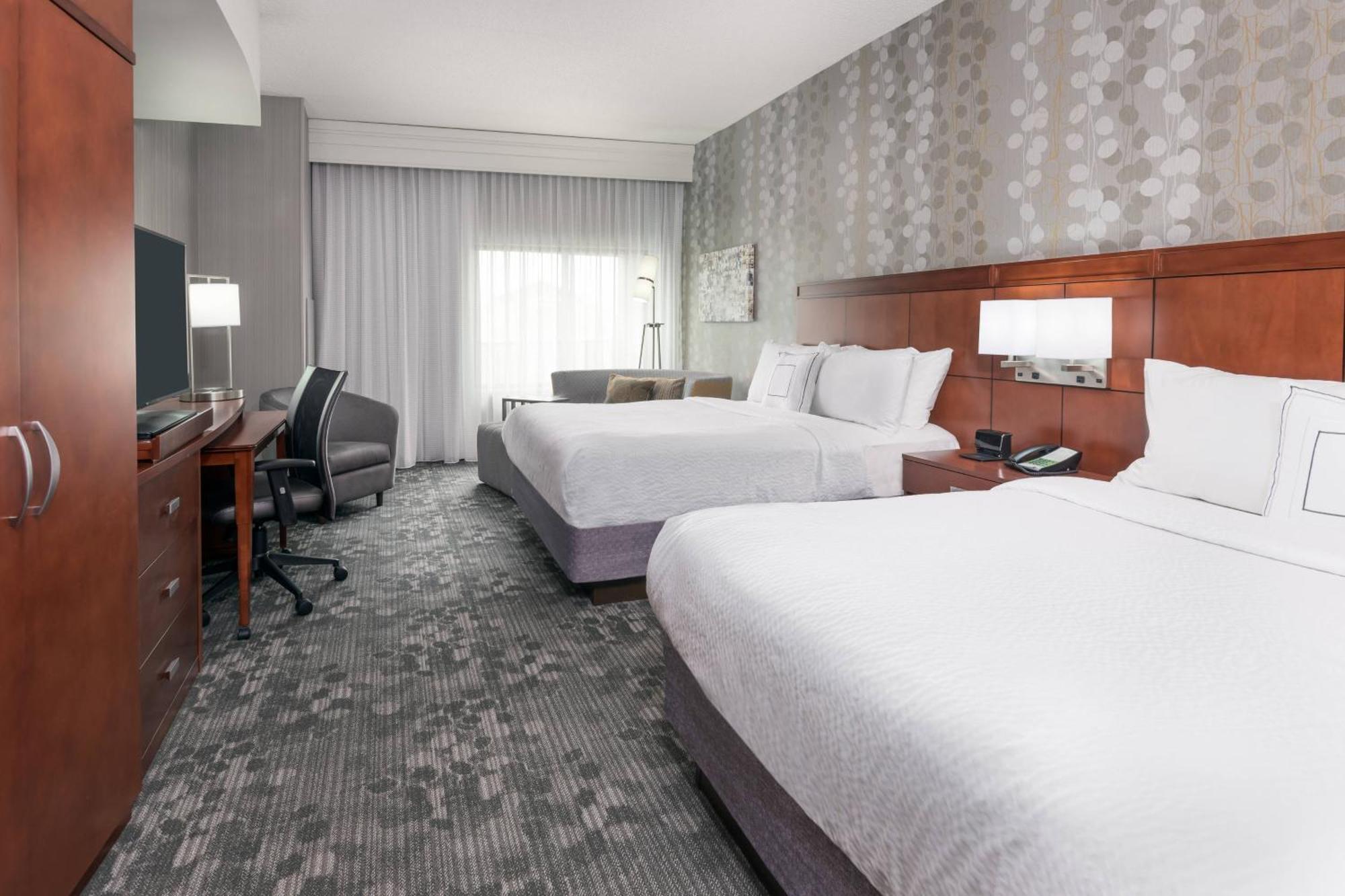 Courtyard By Marriott Buffalo Airport Чіктоваґа Екстер'єр фото
