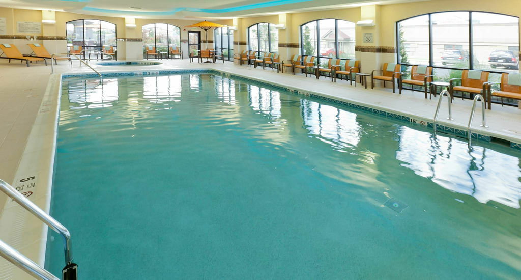 Courtyard By Marriott Buffalo Airport Чіктоваґа Екстер'єр фото