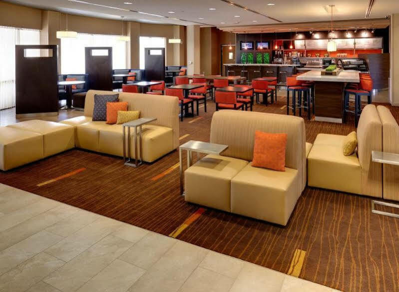 Courtyard By Marriott Buffalo Airport Чіктоваґа Екстер'єр фото